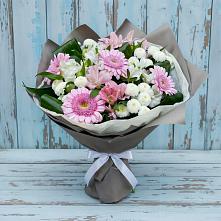 Букет цветов из:  Герберы, Альстромерии и Хризантемы в Кировский Астраханской области