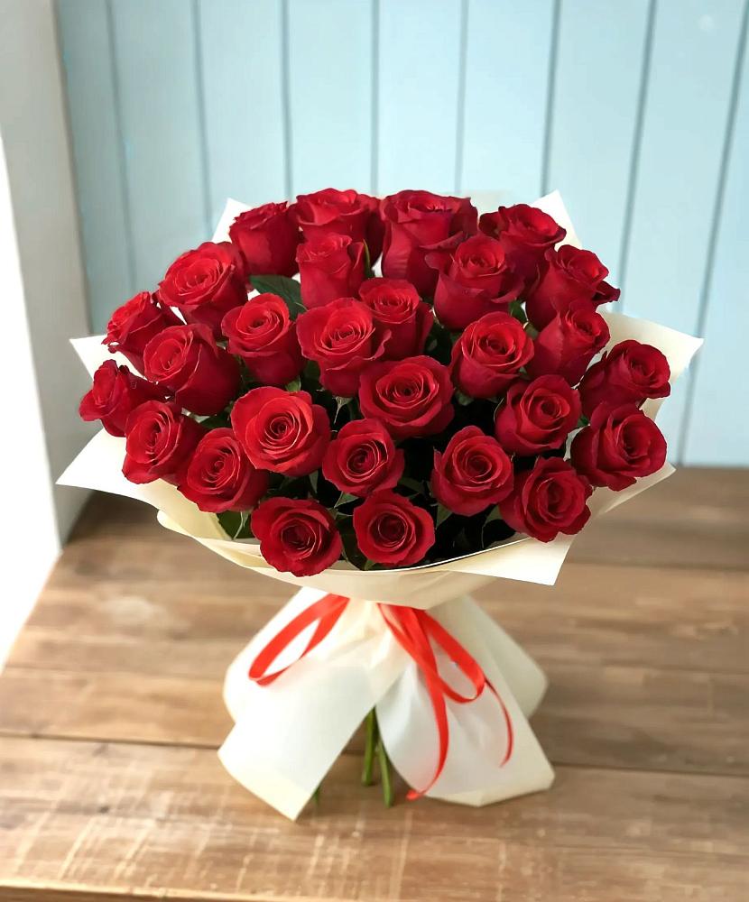 Букет 29 Красных роз в Кировский Астраханской области