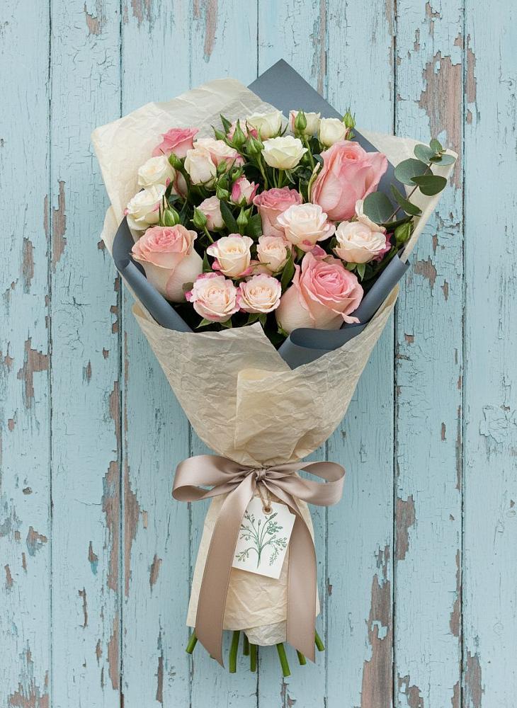 Букет цветов из: Розы в Кировский Астраханской области