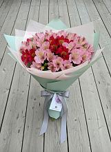 Букет цветов из:  Альстромерии в Кировский Астраханской области