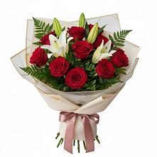 Букет цветов из:  Лилии и Розы в Кировский Астраханской области