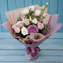 Букет цветов из:  Розы и Лизиантусы в Кировский Астраханской области