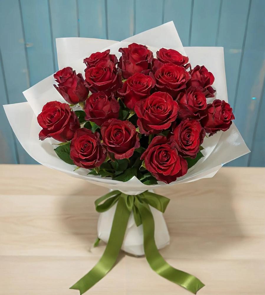 Букет Красные розы в Кировский Астраханской области