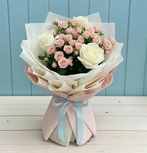 Букет цветов из:  Розы в Кировский Астраханской области