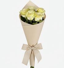 Букет цветов из:  Розы в Кировский Астраханской области