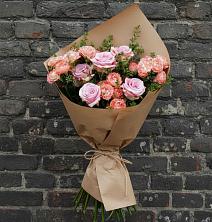 Букет цветов из:  Розы в Кировский Астраханской области