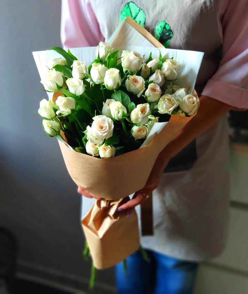 Букет цветов из: Розы в Кировский Астраханской области