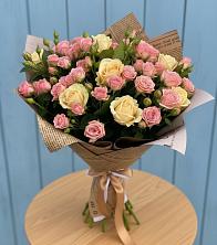 Букет цветов из:  Розы в Кировский Астраханской области