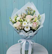Букет цветов из:  Розы и Лизиантусы #REPLACE_PRED# Кировский Астраханской области