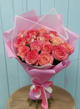 Букет 15 Розовых роз Равель в Кировский Астраханской области