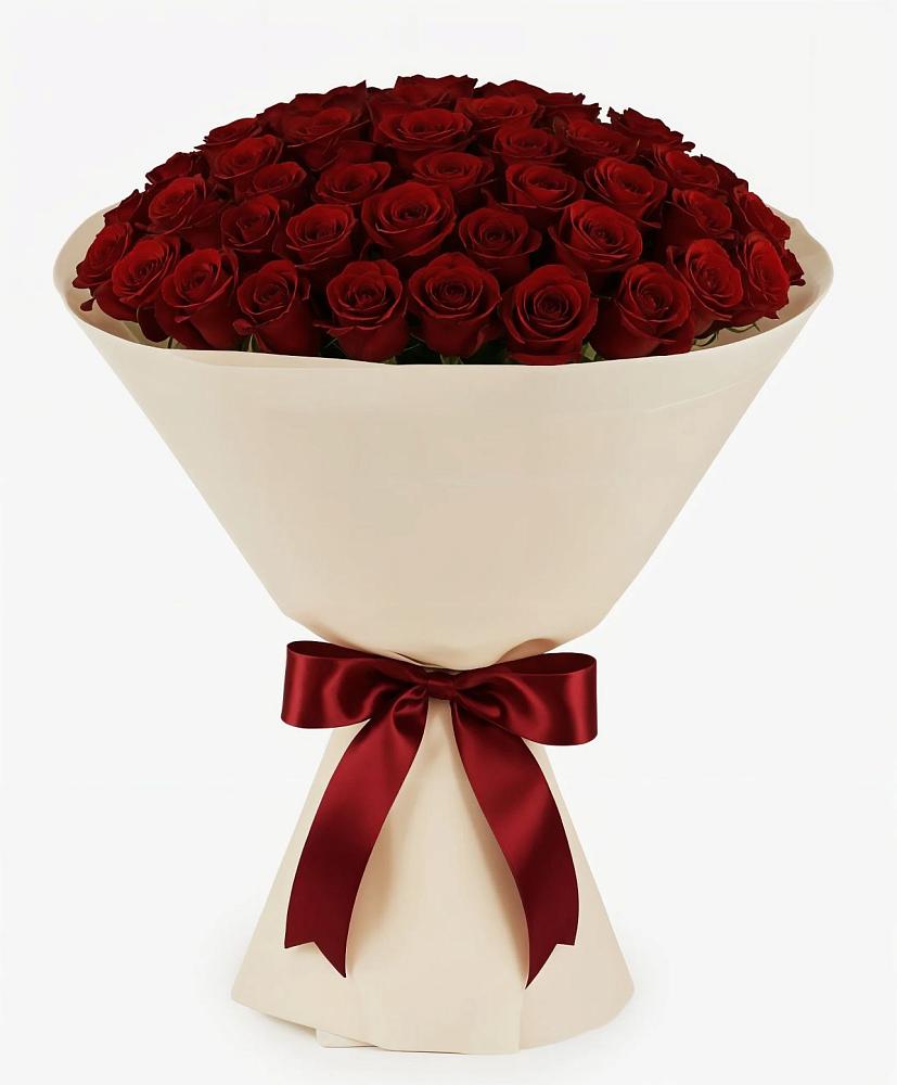 Букет 101 Бордовая роза Блэк Бакарра в Кировский Астраханской области