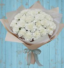 Букет цветов из:  Гвоздики в Кировский Астраханской области