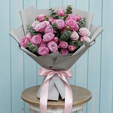 Букет цветов из:  Розы в Кировский Астраханской области